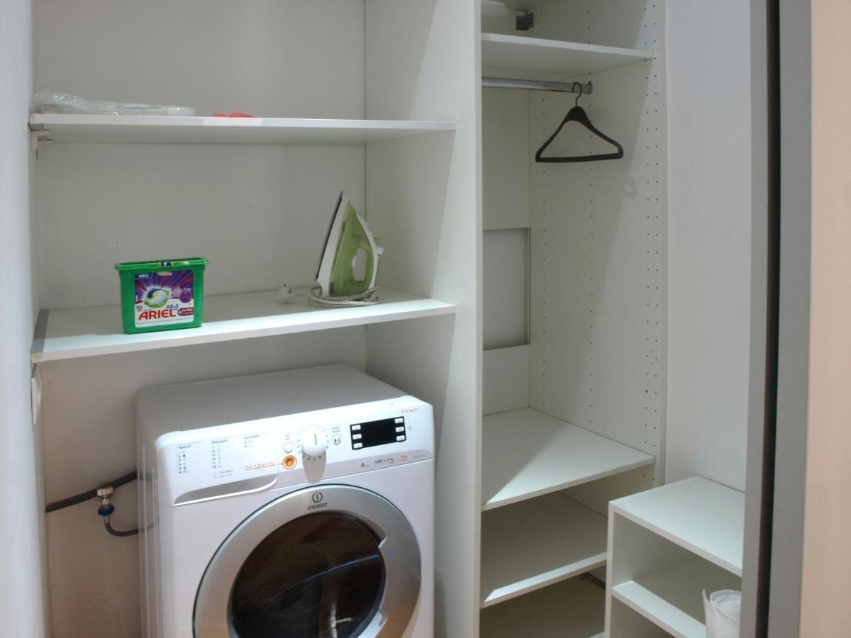 L&C- Location And Comfort In 2 Bdr Lägenhet Sofia Exteriör bild
